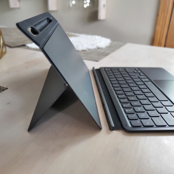 Samsung Tab Galaxy S8 - Picture 2 of 8